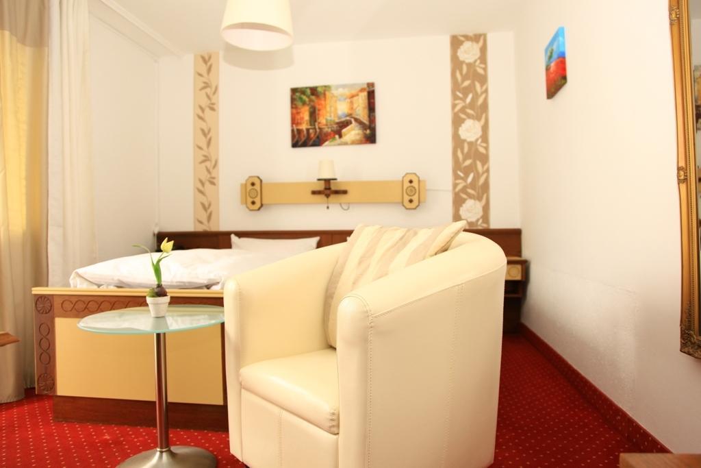 Kurhotel Wuerdinger Hof Bad Fussing Phòng bức ảnh